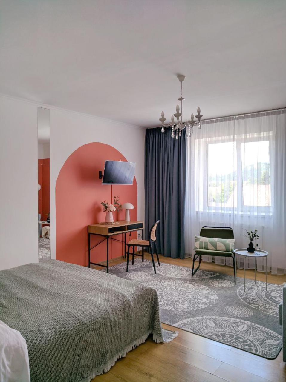 מוקצ'בה Best Apartment In The Center מראה חיצוני תמונה
